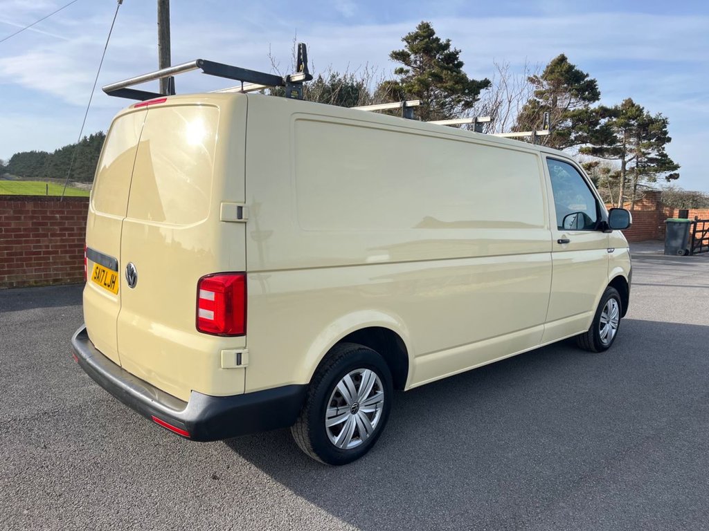 Used Volkswagen Transporter 2017 for sale - 77941717: Photo 7