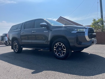 Used Toyota Hilux 2022 for sale - 79233886: Photo