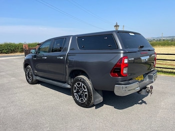 Used Toyota Hilux 2022 for sale - 79233886: Photo