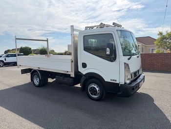 Used Nissan Cabstar 2015 for sale - 79506524: Photo