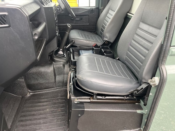 Used Land Rover Defender 2012 for sale - 76309390: Photo 17