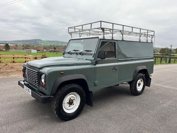 Used Land Rover Defender 2012 for sale - 76309390: Photo