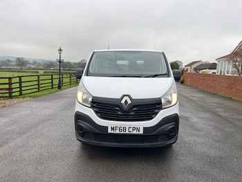 Used Renault Trafic 2018 for sale - 77485024: Photo