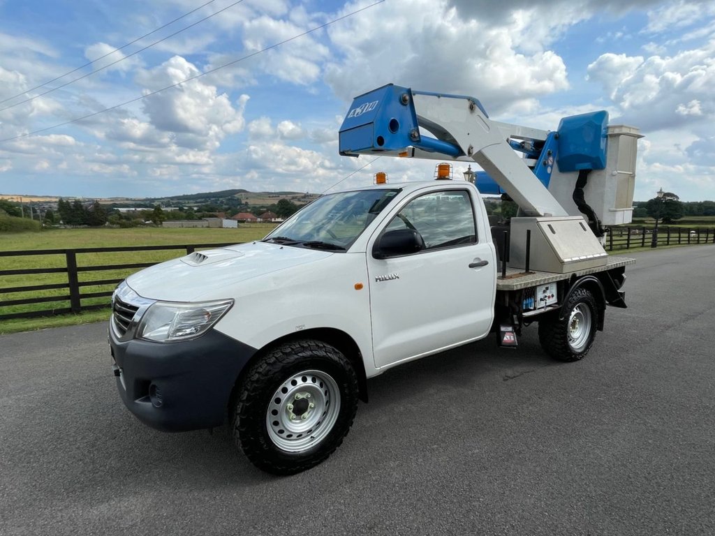 Used Toyota Hilux 2014 for sale - 76056884: Photo 4