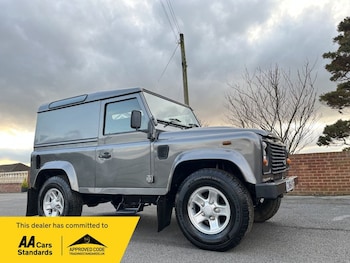 Used Land Rover Defender 2014 for sale - 77660149: Photo