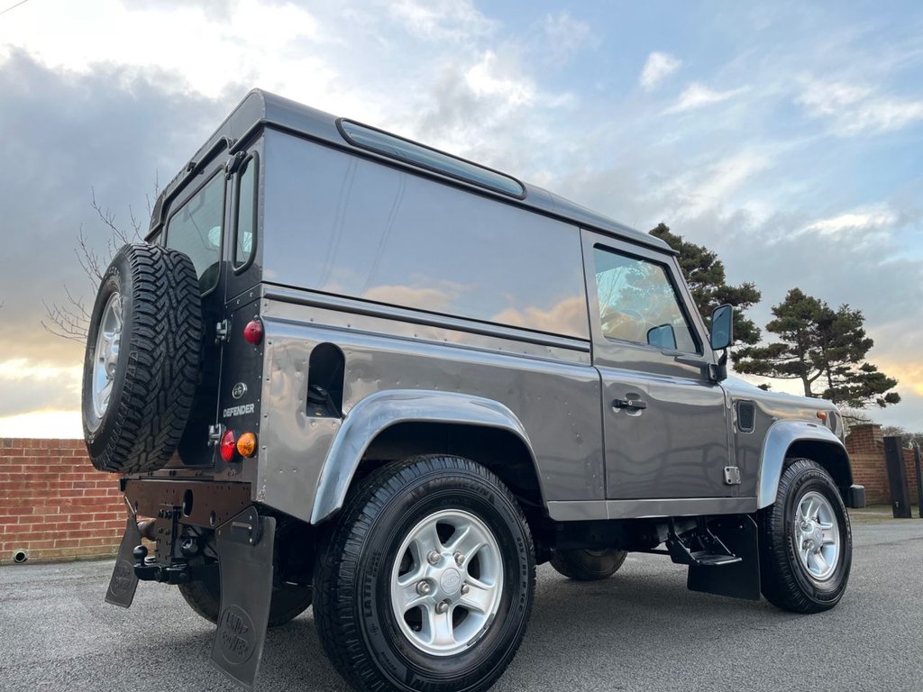 Used Land Rover Defender 2014 for sale - 77660149: Photo 6
