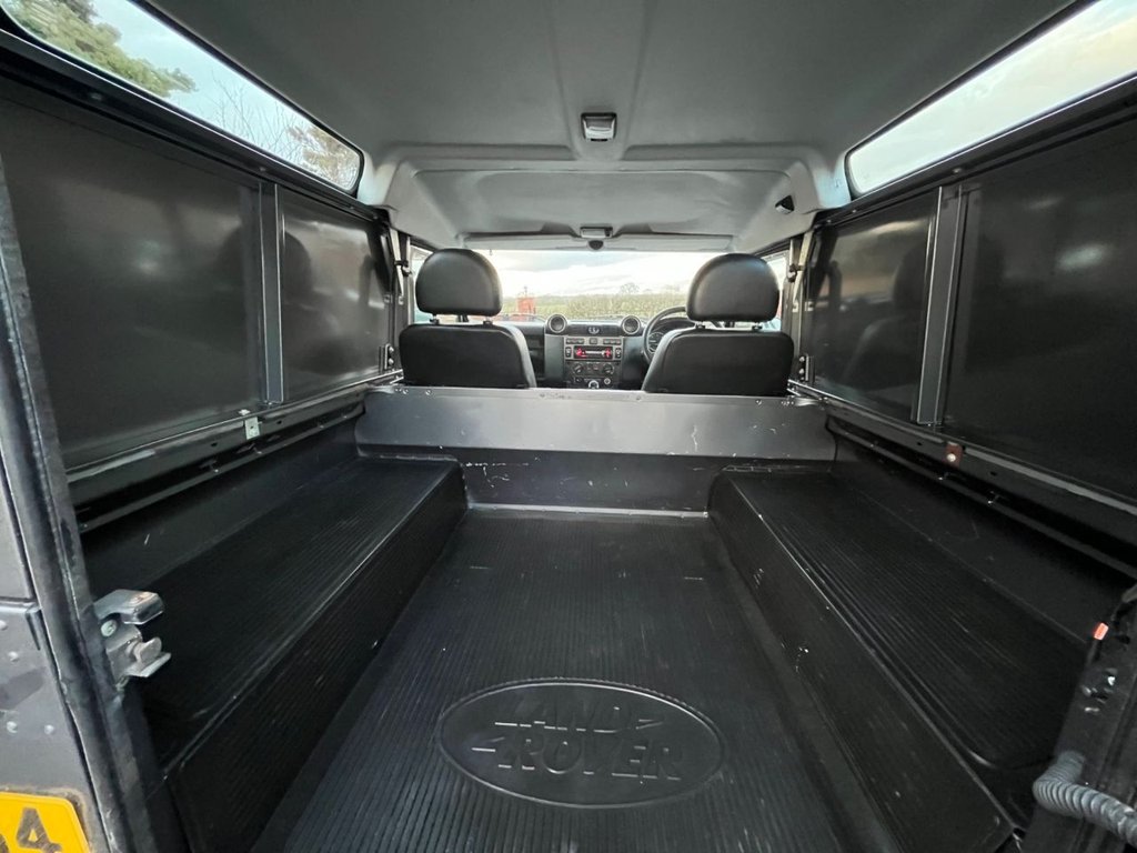 Used Land Rover Defender 2014 for sale - 77660149: Photo 9