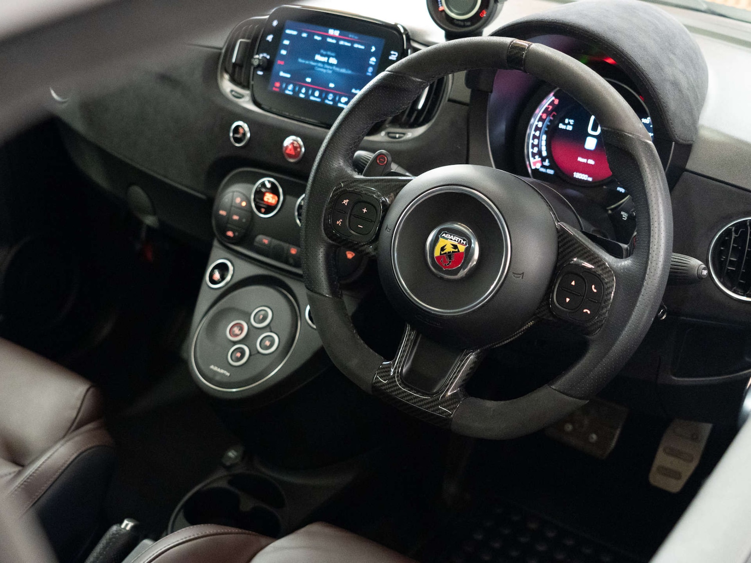 Used Abarth 695 2022 for sale - 77022759: Photo 10