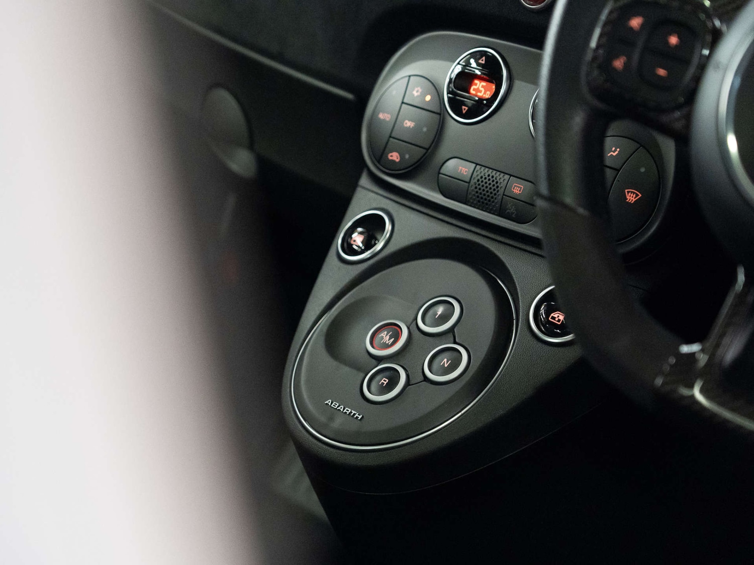 Used Abarth 695 2022 for sale - 77022759: Photo 21