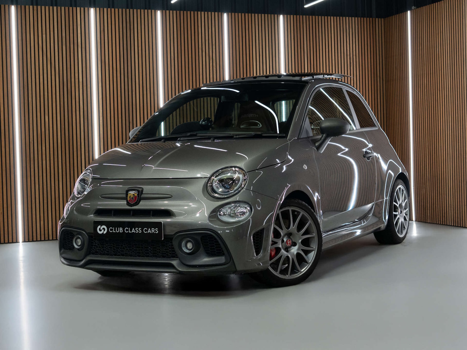 Used Abarth 695 2022 for sale - 77022759: Photo 4