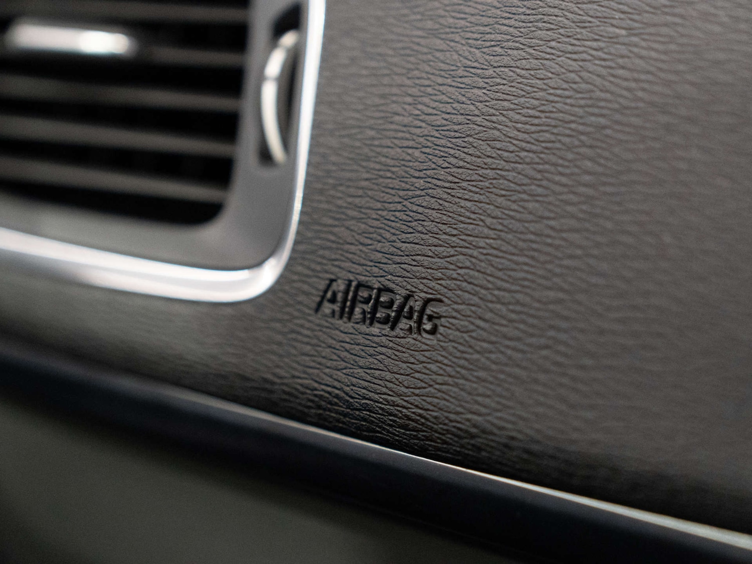 Used Volvo V40 2016 for sale - 77621896: Photo 29