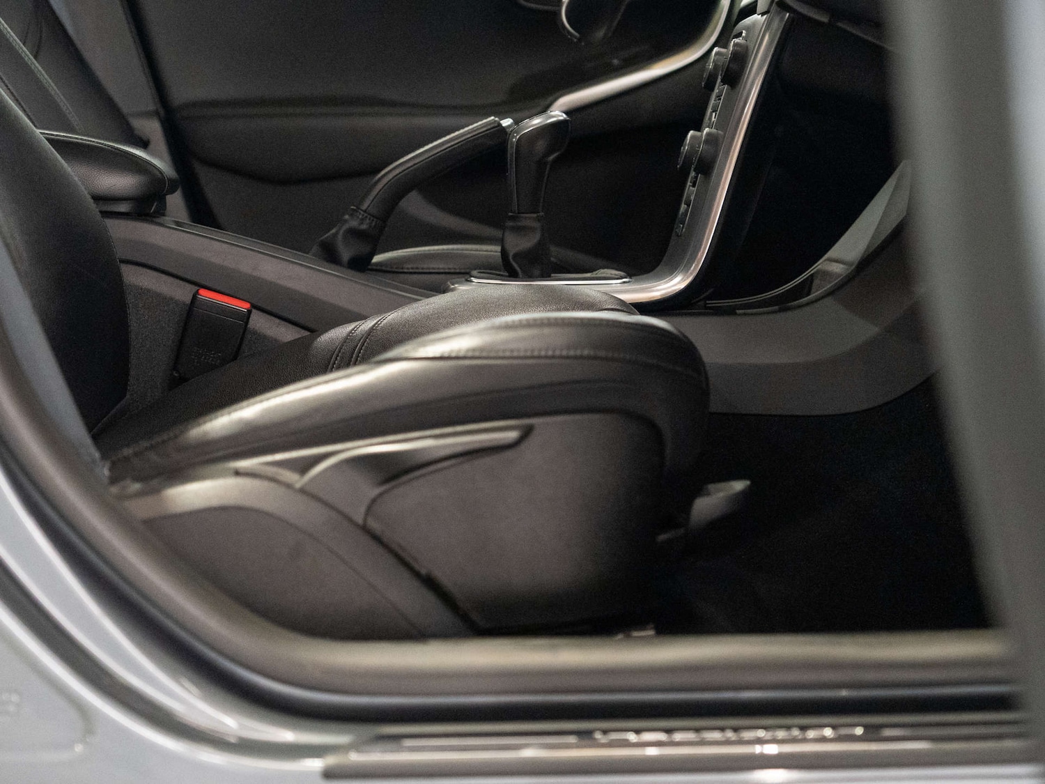 Used Volvo V40 2016 for sale - 77621896: Photo 30