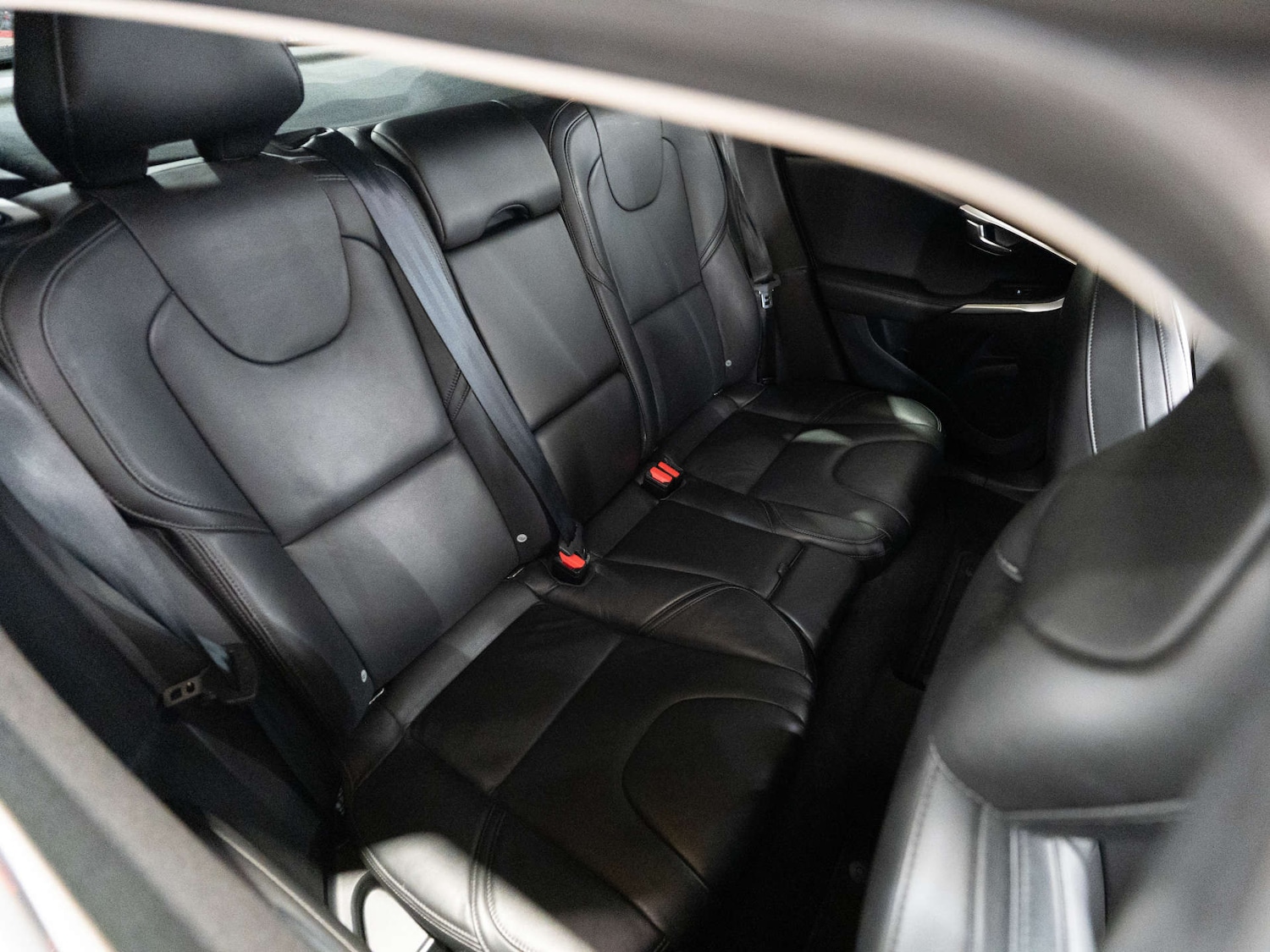 Used Volvo V40 2016 for sale - 77621896: Photo 31