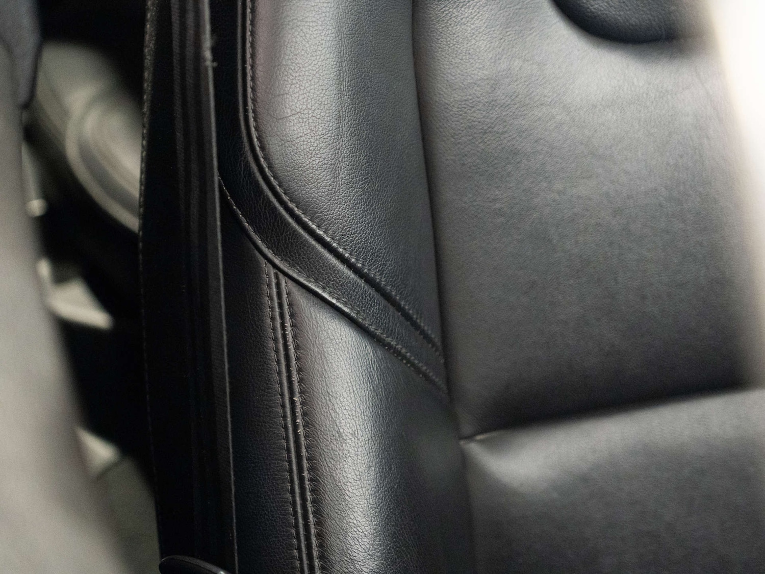 Used Volvo V40 2016 for sale - 77621896: Photo 32