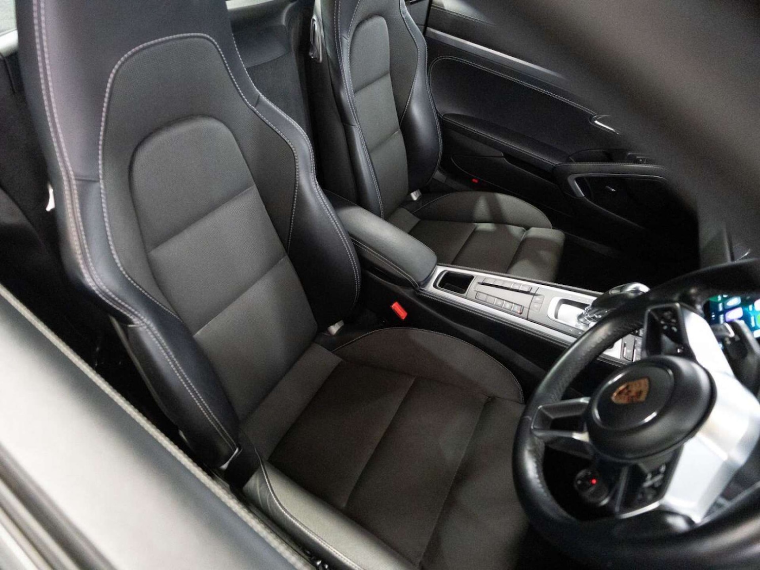 Used Porsche Cayman 2018 for sale - 77988195: Photo 24