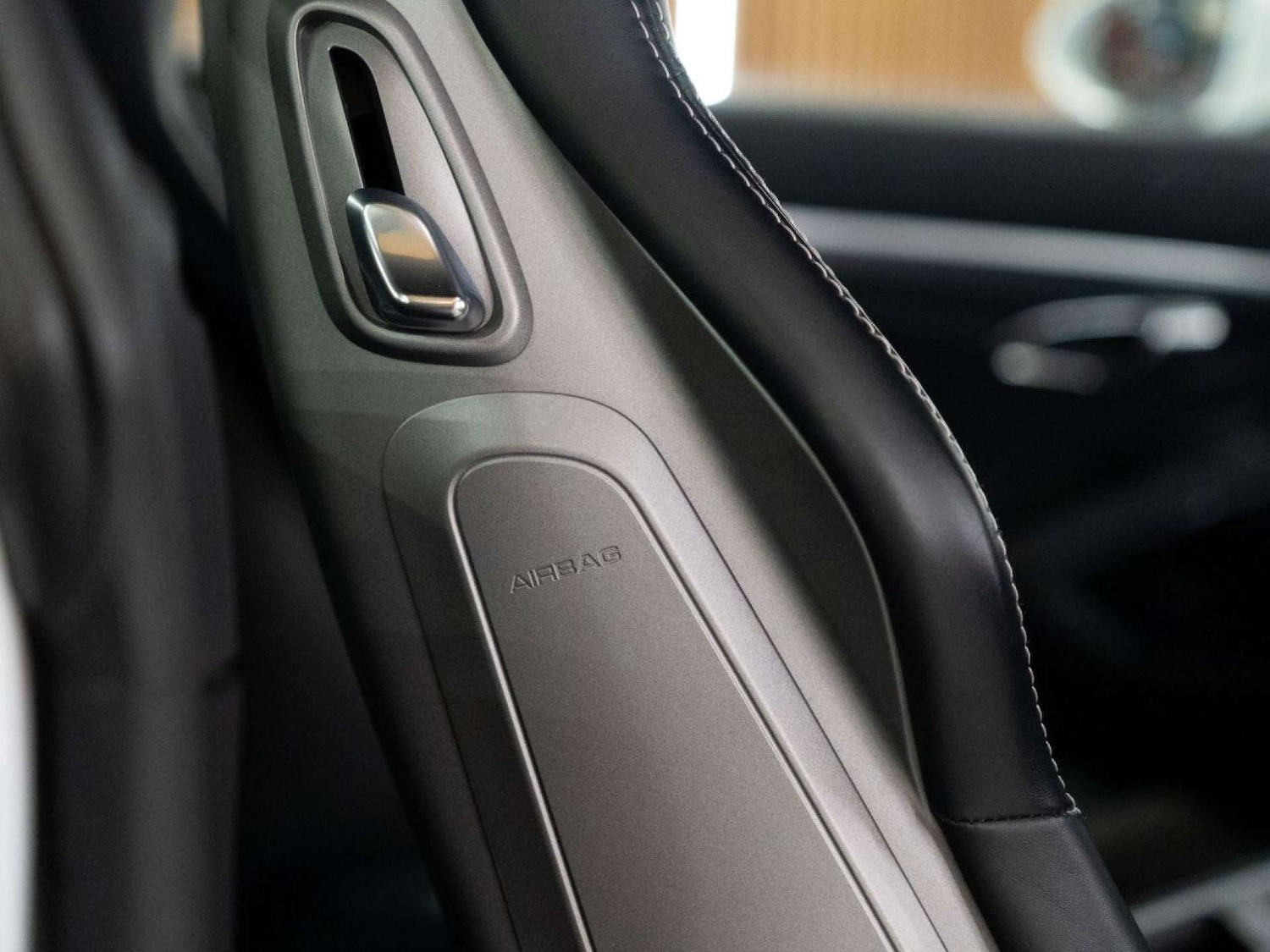 Used Porsche Cayman 2018 for sale - 77988195: Photo 37