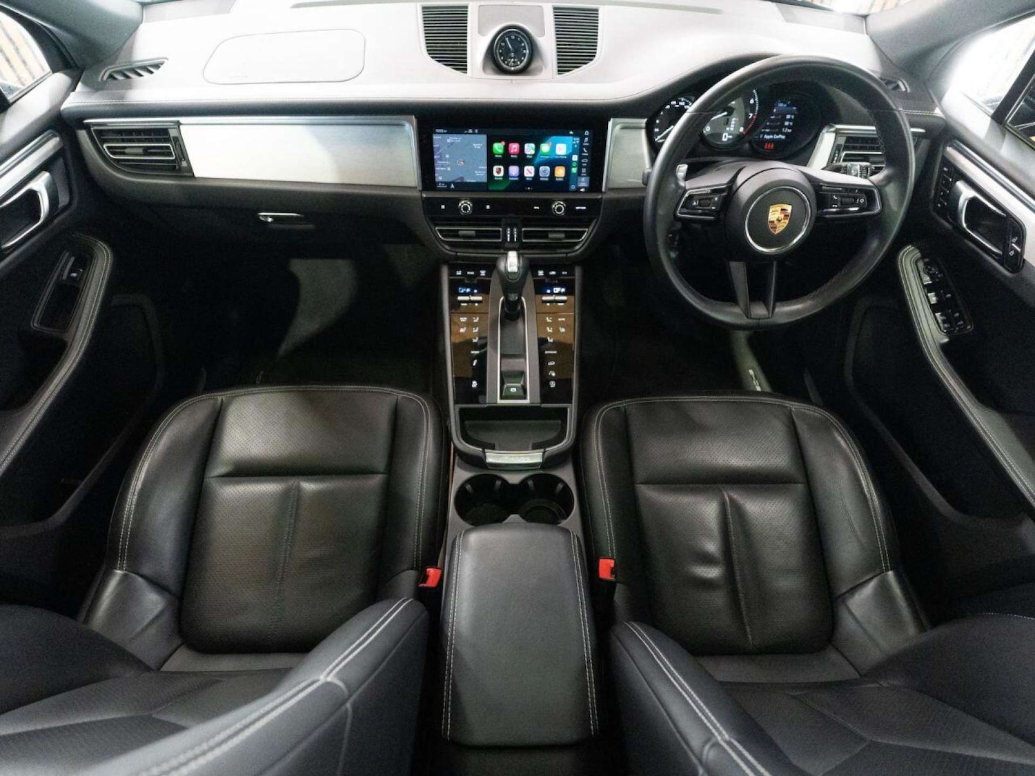 Used Porsche Macan 2022 for sale - 77022771: Photo 2