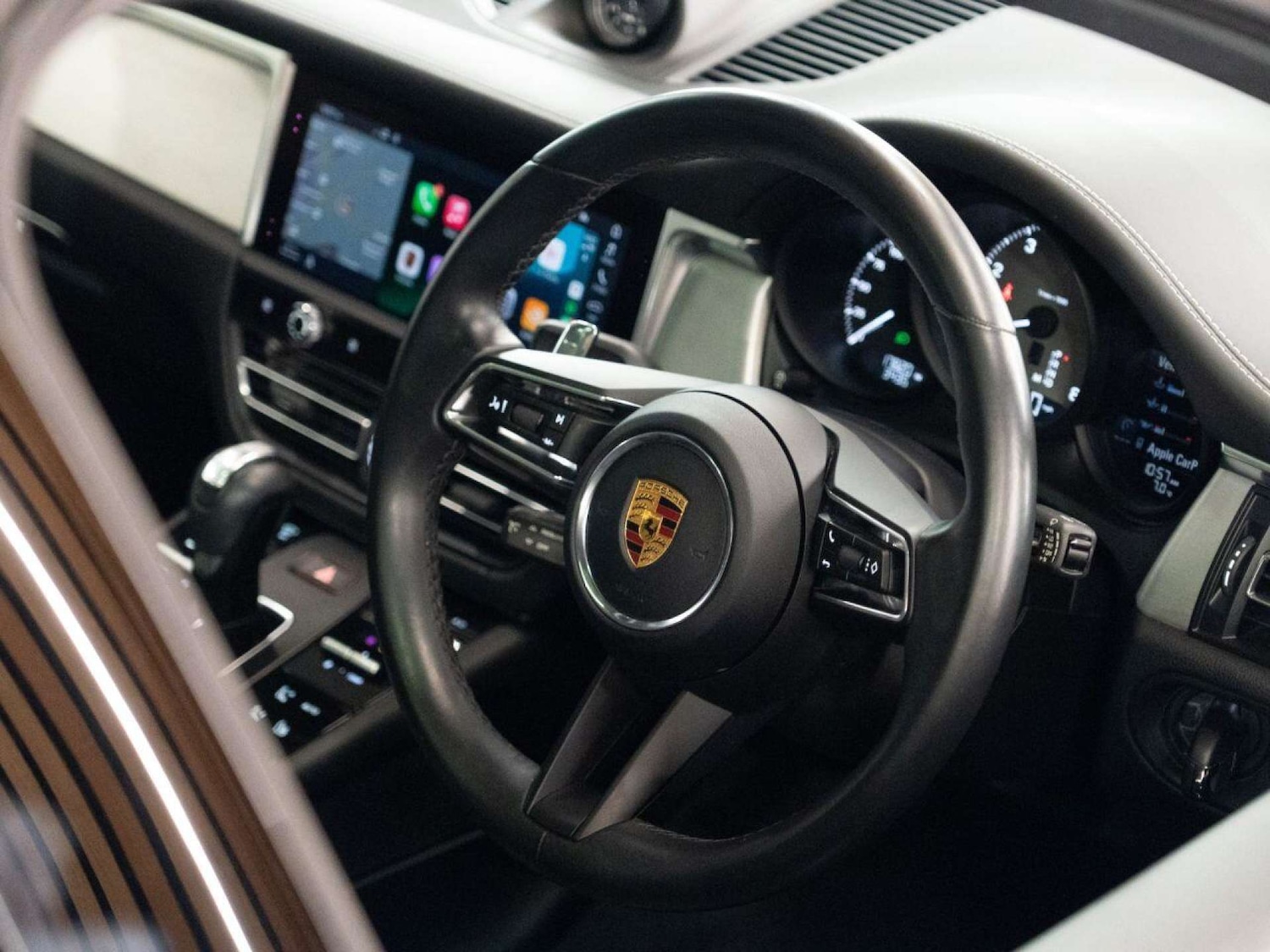 Used Porsche Macan 2022 for sale - 77022771: Photo 24