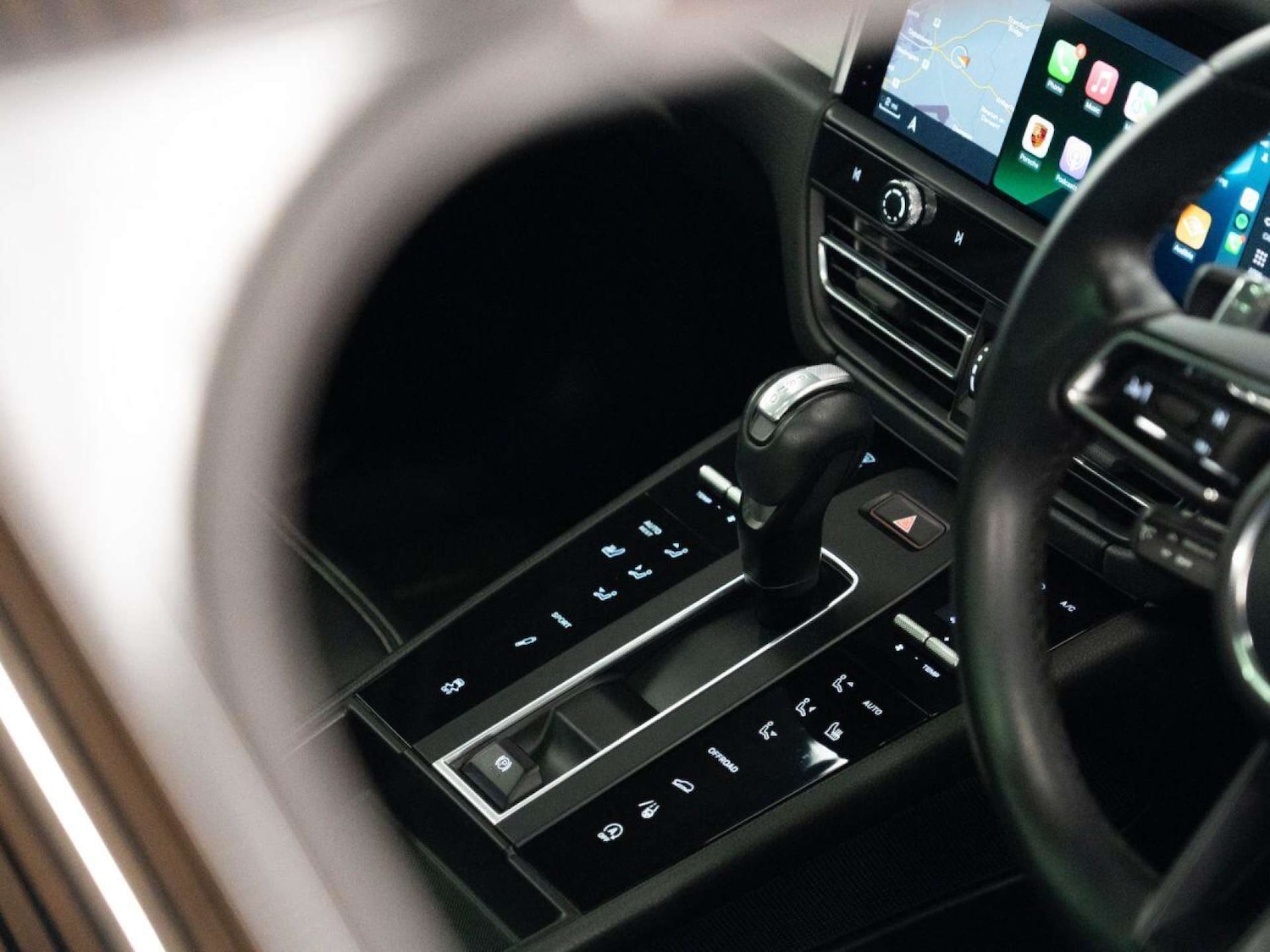 Used Porsche Macan 2022 for sale - 77022771: Photo 33