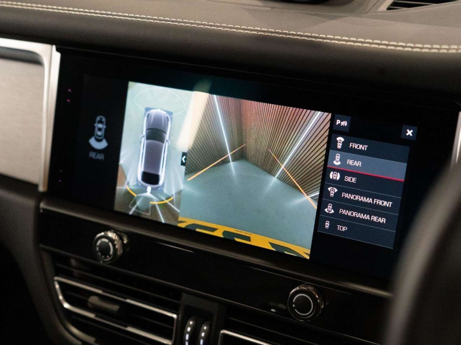 Used Porsche Macan 2022 for sale - 77022771: Photo 36