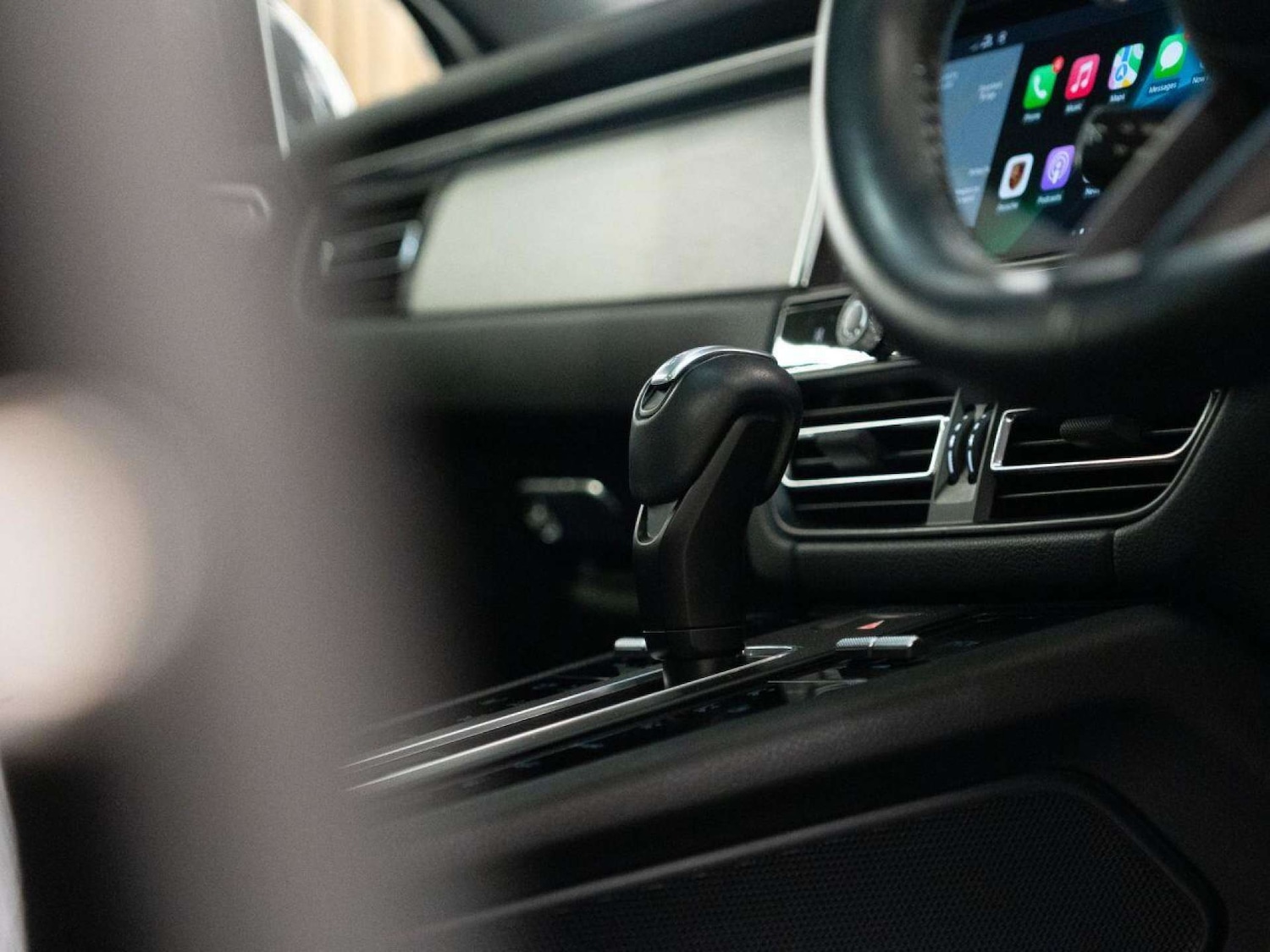 Used Porsche Macan 2022 for sale - 77022771: Photo 37