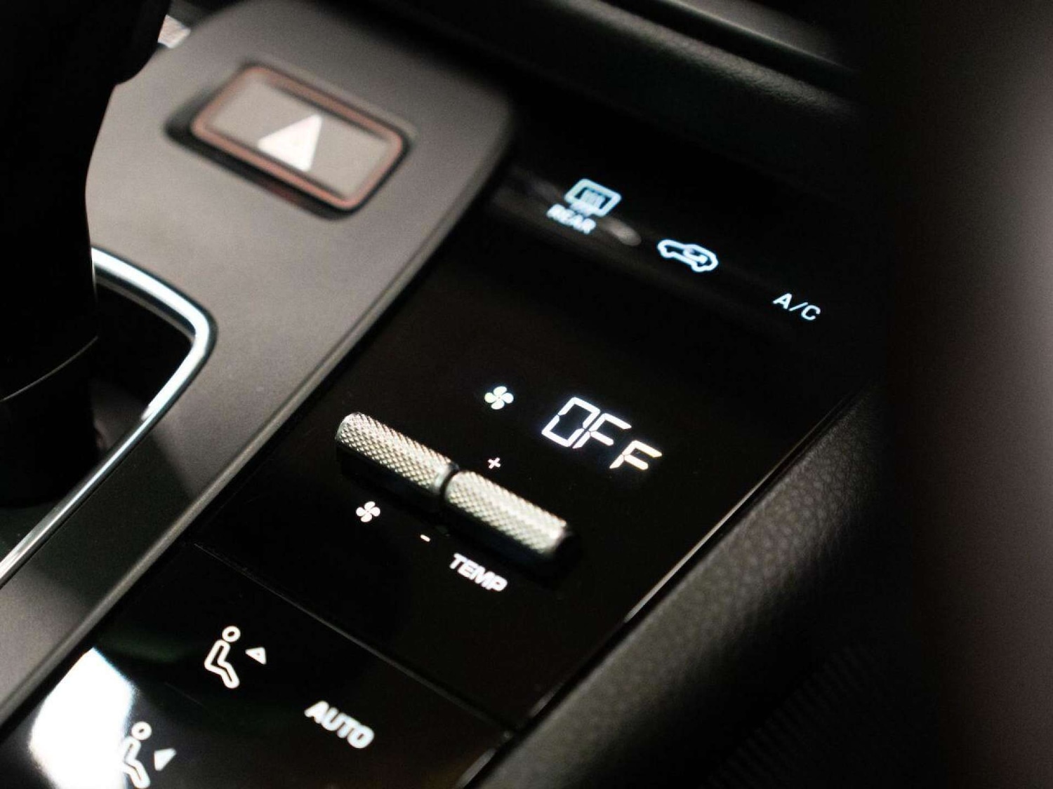 Used Porsche Macan 2022 for sale - 77022771: Photo 40