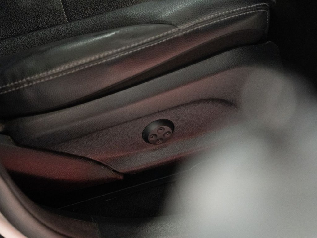 Used Mercedes-Benz GLC 2018 for sale - 76724523: Photo 37