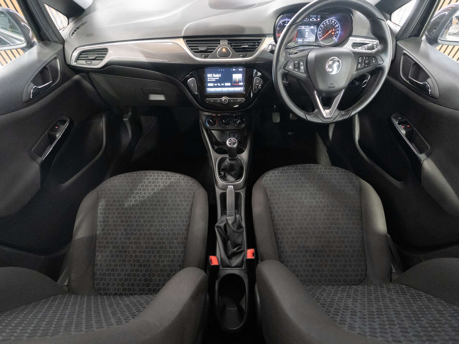 Used Vauxhall Corsa 2016 for sale - 77567815: Photo 2