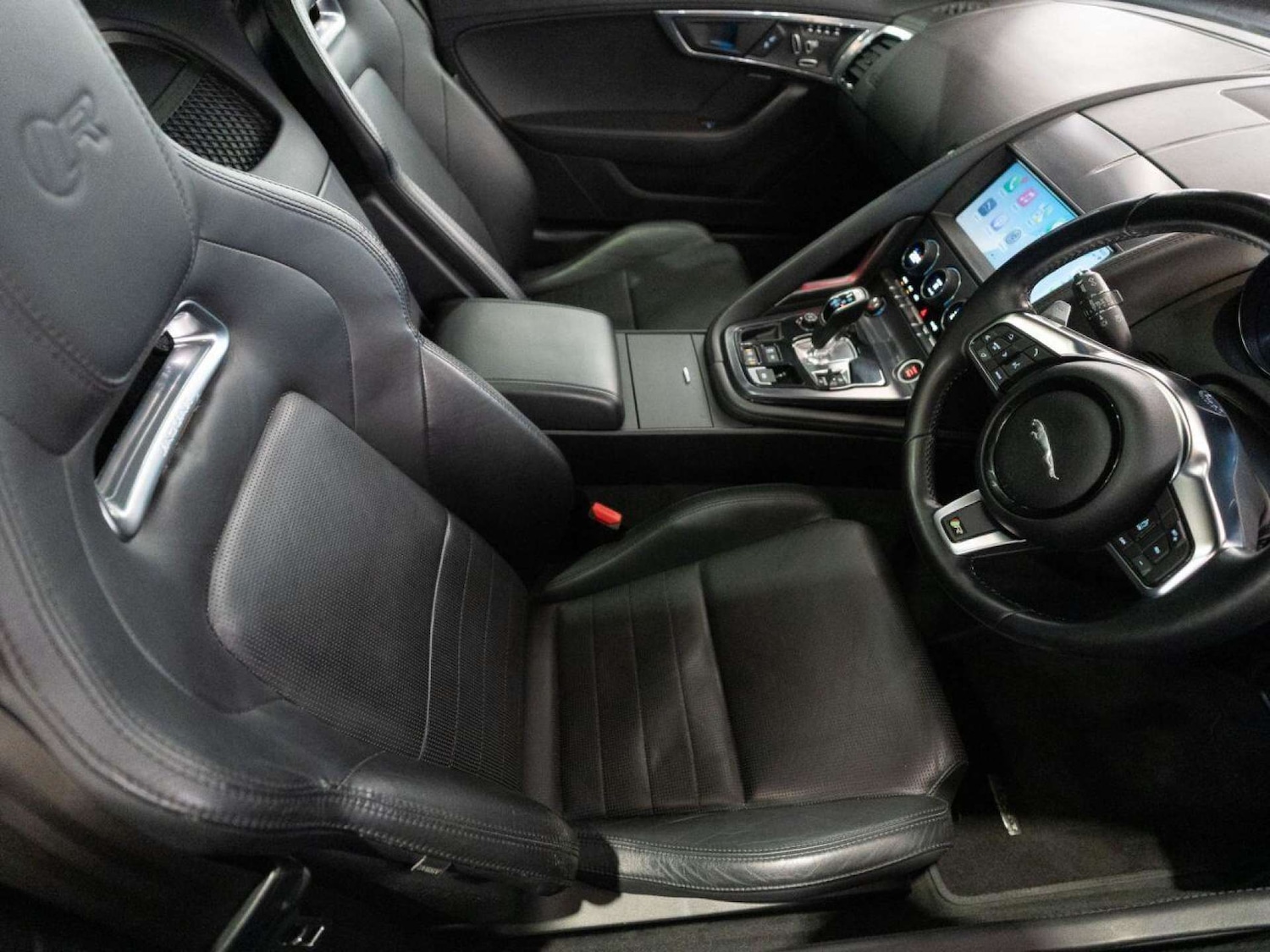 Used Jaguar F-Type 2018 for sale - 77025232: Photo 13