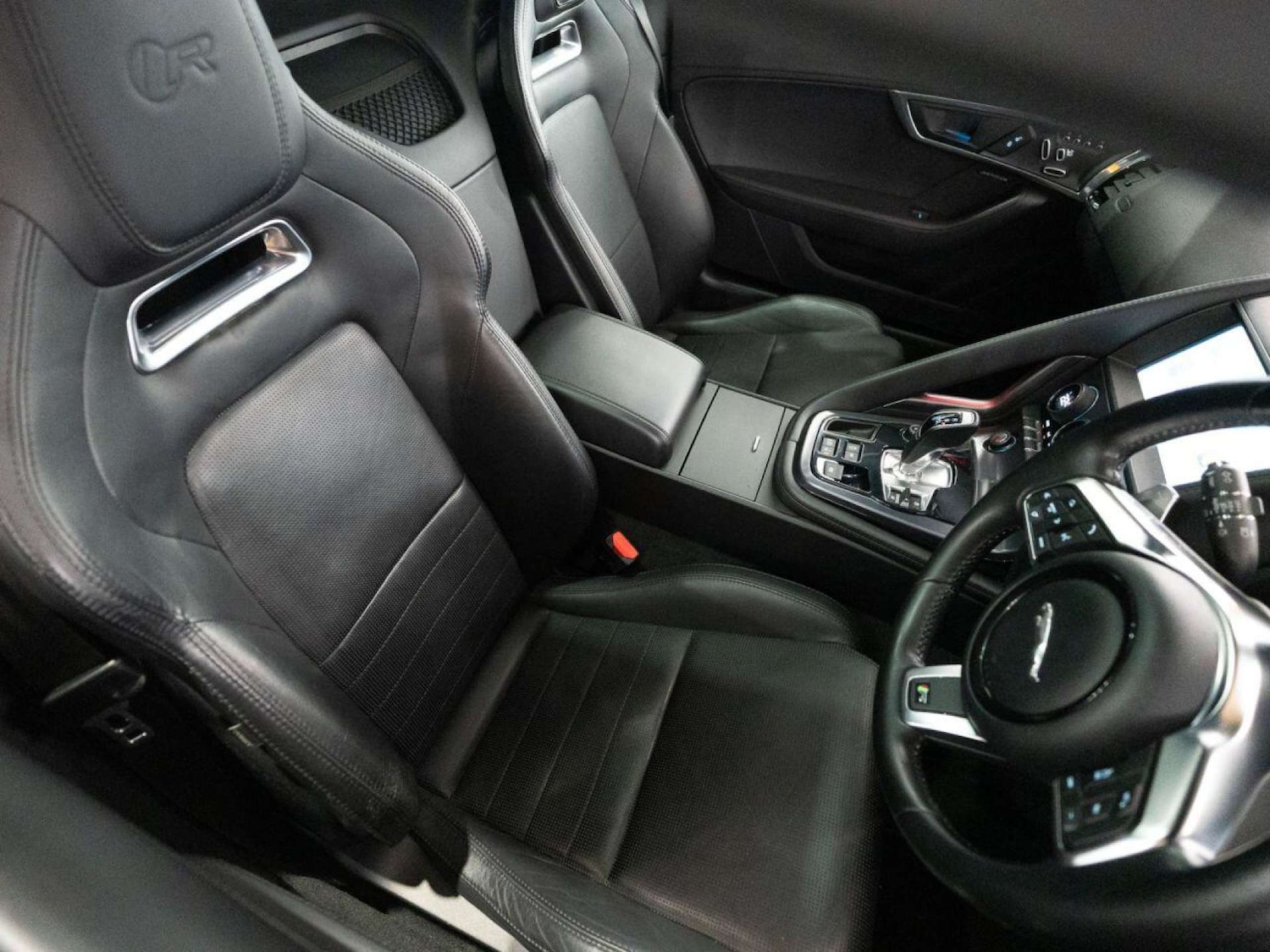 Used Jaguar F-Type 2018 for sale - 77025232: Photo 25