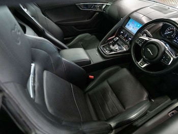 Used Jaguar F-Type 2018 for sale - 77025232: Photo