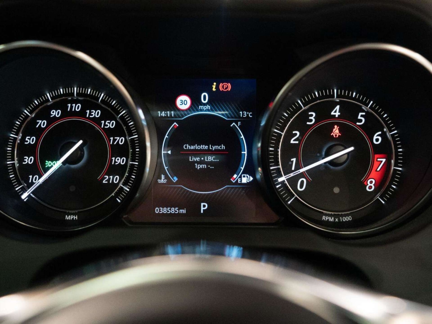 Used Jaguar F-Type 2018 for sale - 77025232: Photo 31