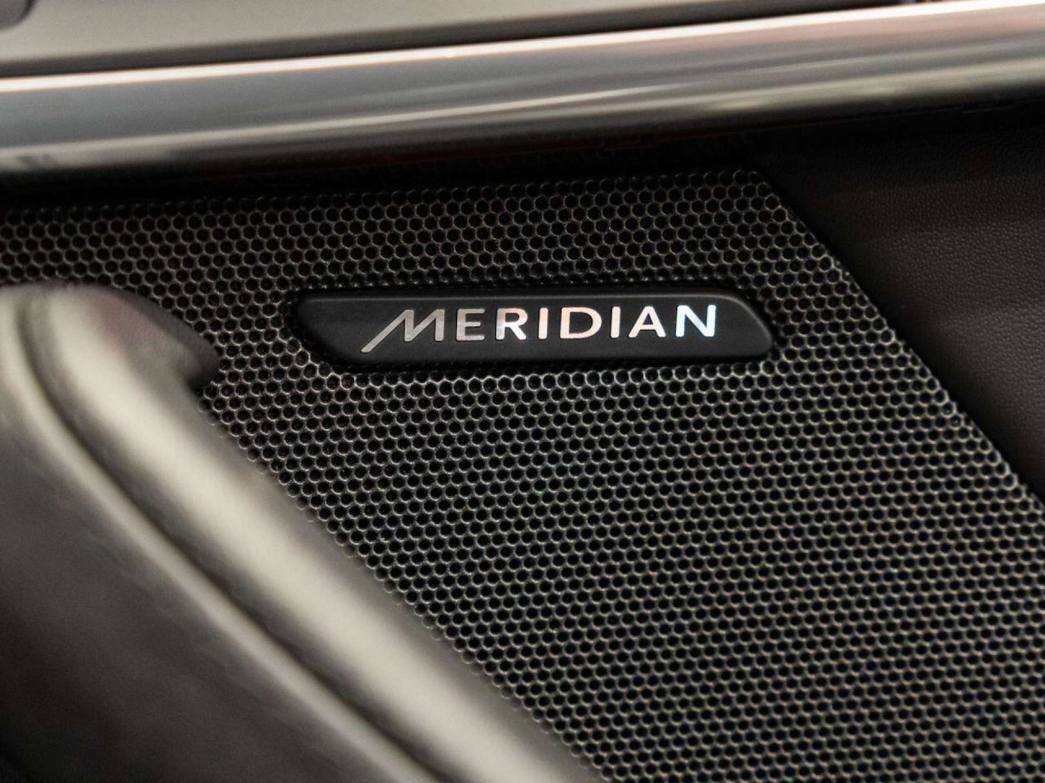 Used Jaguar F-Type 2018 for sale - 77025232: Photo 39