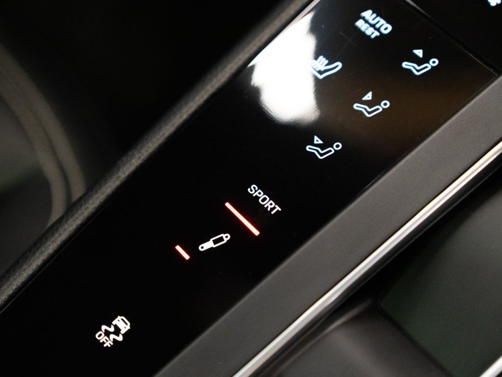 Used Porsche Macan 2022 for sale - 76690744: Photo 39