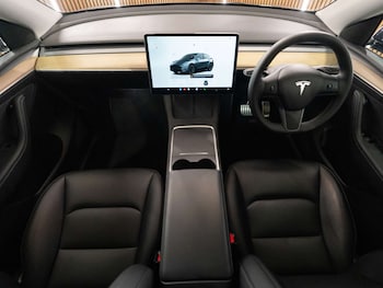 Used Tesla Model Y 2023 for sale - 77805507: Photo