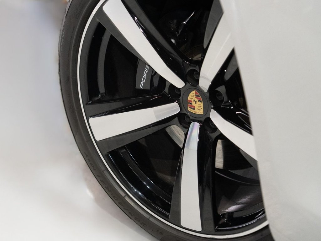 Used Porsche Macan 2023 for sale - 76690746: Photo 12