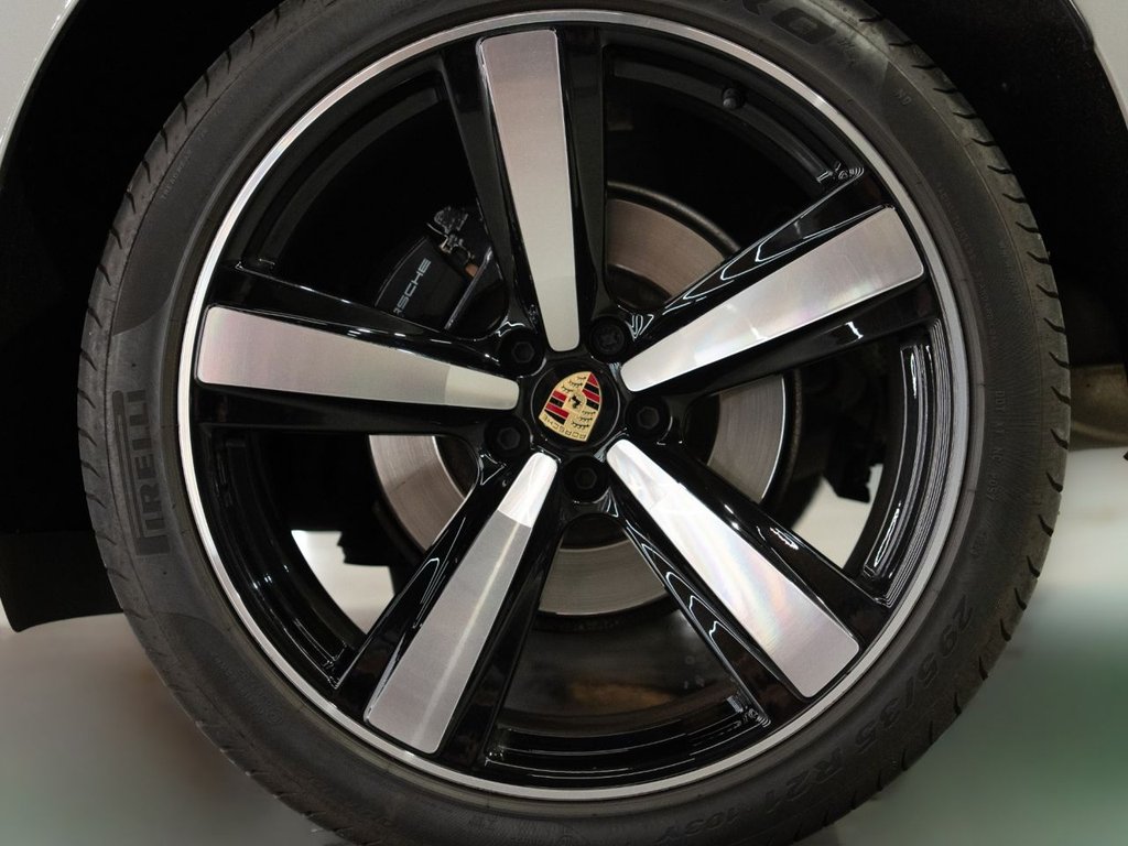 Used Porsche Macan 2023 for sale - 76690746: Photo 15