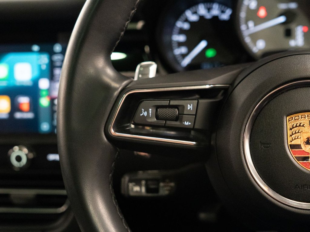 Used Porsche Macan 2023 for sale - 76690746: Photo 25