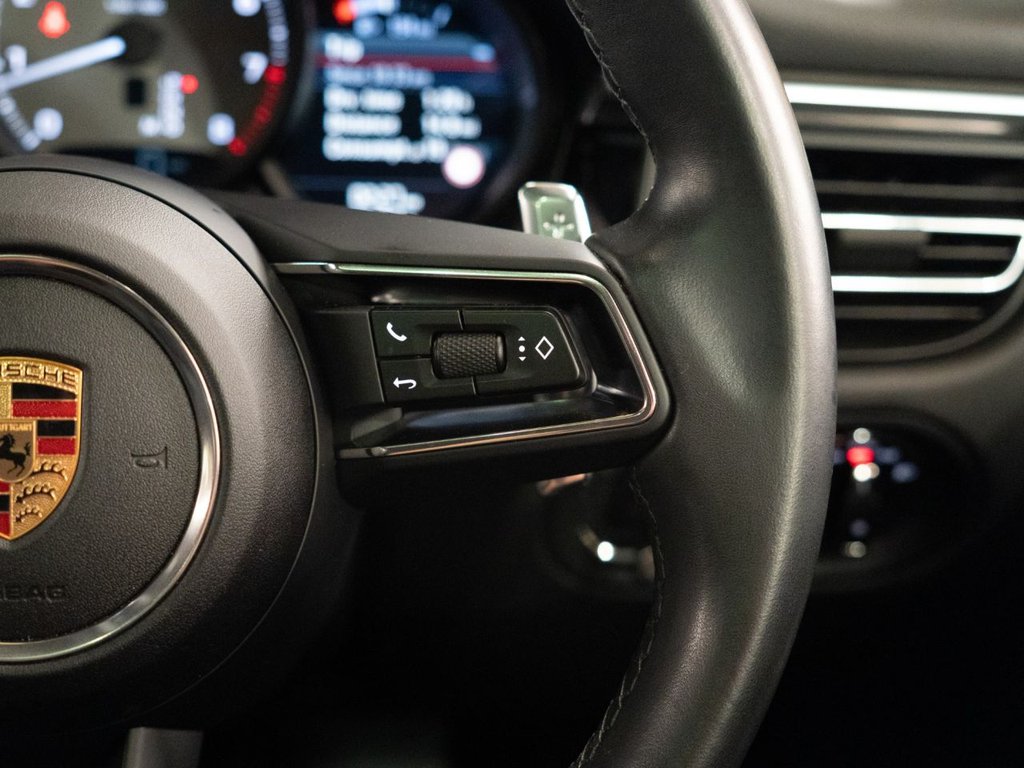 Used Porsche Macan 2023 for sale - 76690746: Photo 26