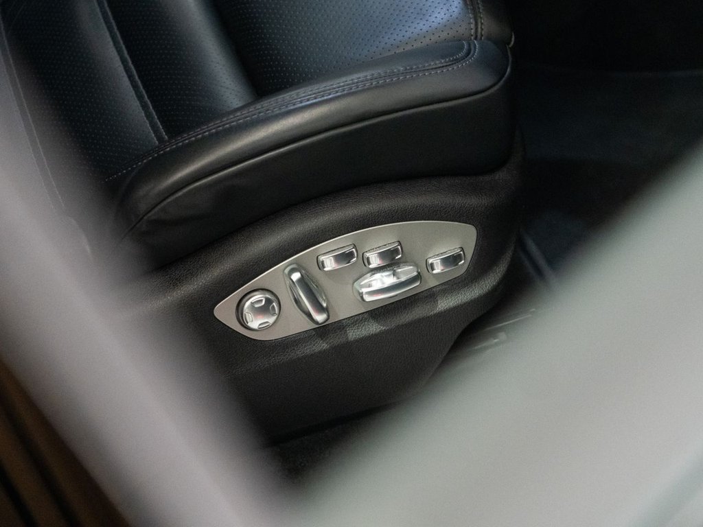 Used Porsche Macan 2023 for sale - 76690746: Photo 30