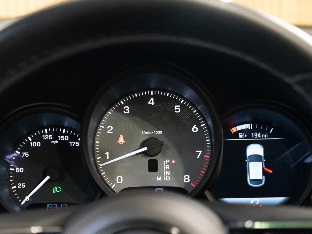 Used Porsche Macan 2023 for sale - 76690746: Photo 31