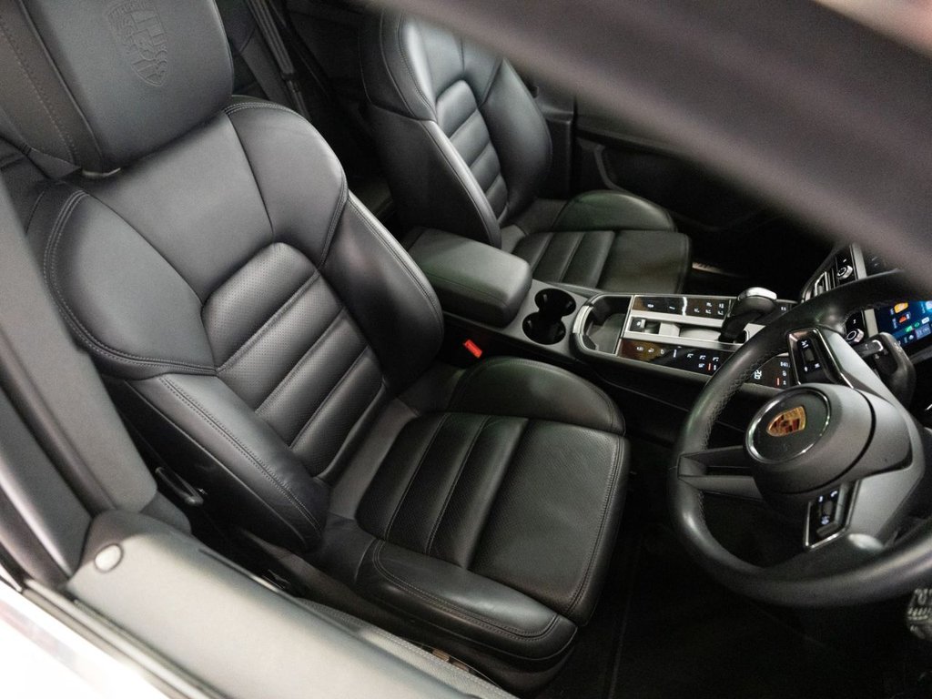 Used Porsche Macan 2023 for sale - 76690746: Photo 41