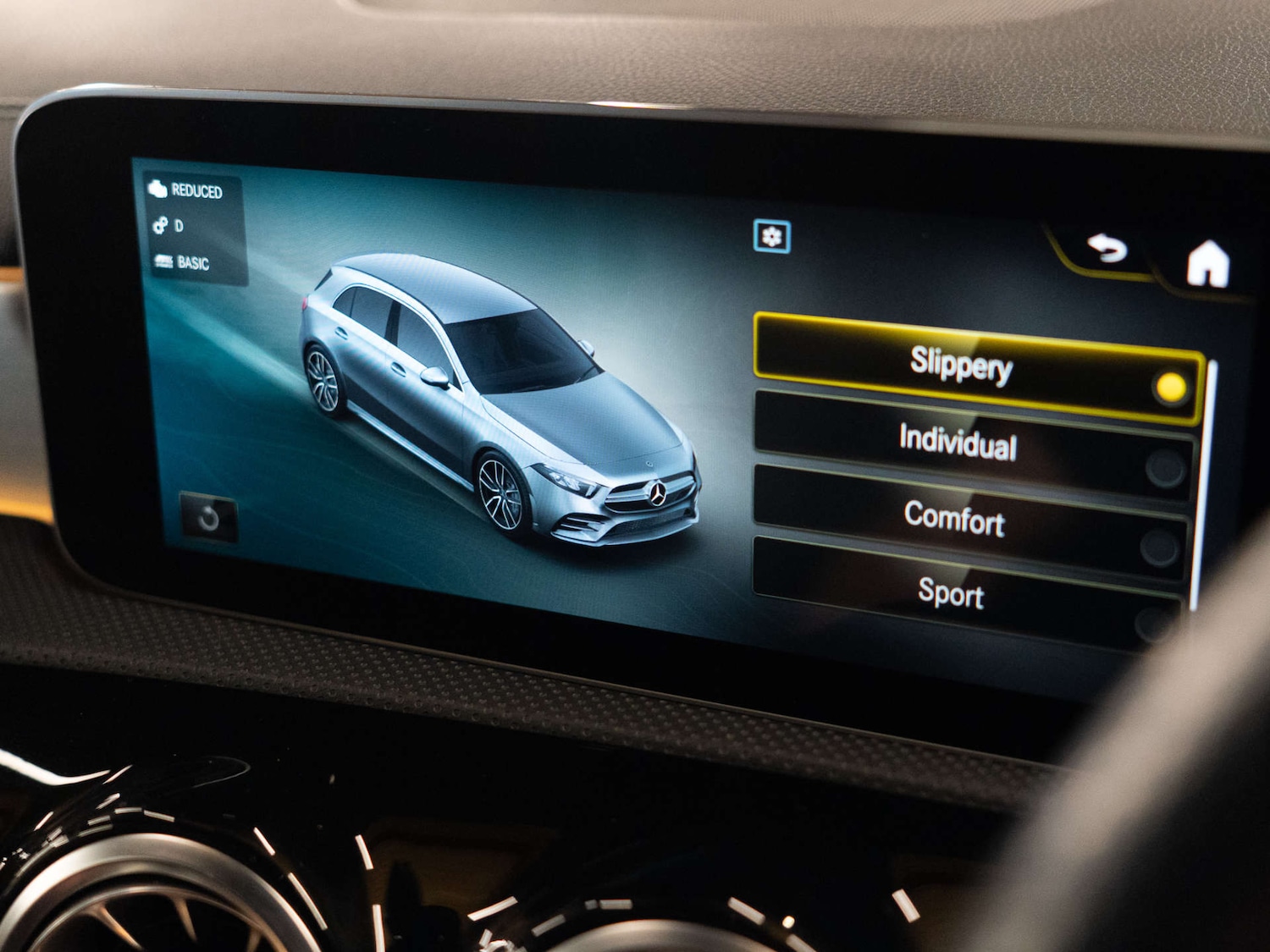 Used Mercedes-Benz A-Class 2019 for sale - 77022774: Photo 24