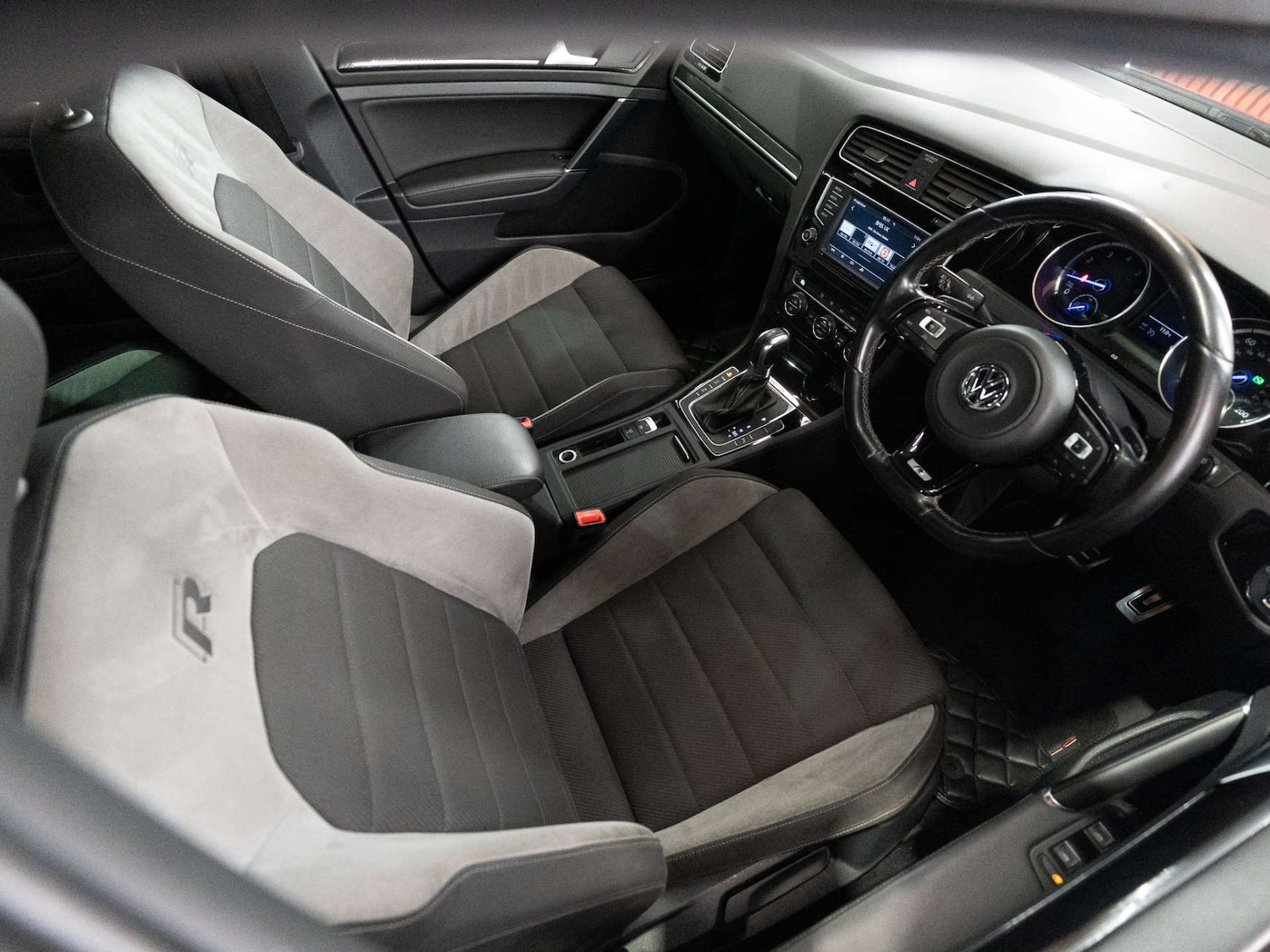 Used Volkswagen Golf 2016 for sale - 77299336: Photo 12