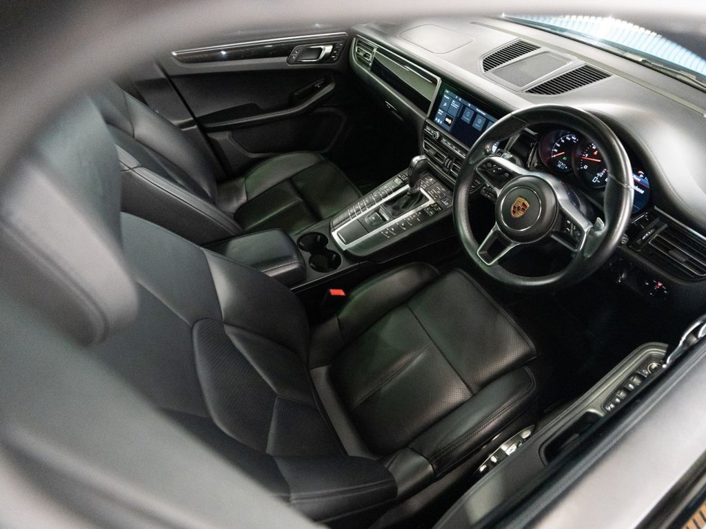 Used Porsche Macan 2018 for sale - 76690737: Photo 18