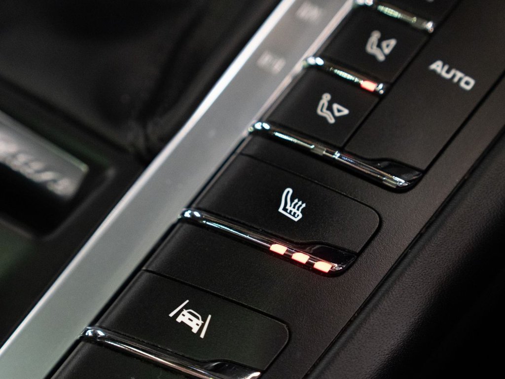 Used Porsche Macan 2018 for sale - 76690737: Photo 36