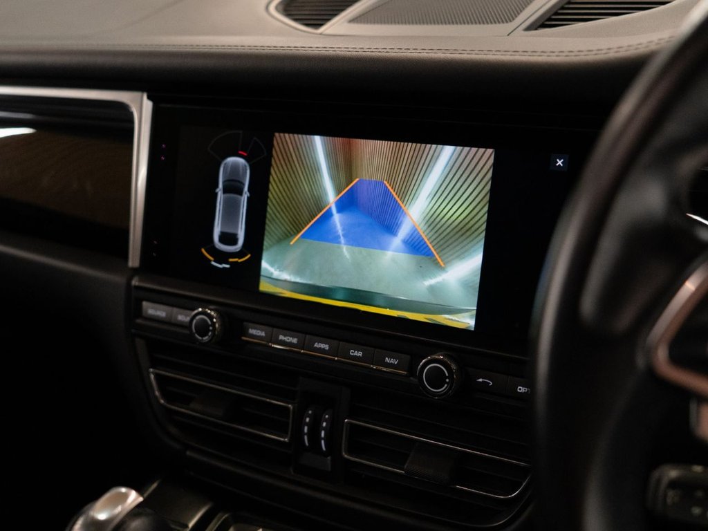 Used Porsche Macan 2018 for sale - 76690737: Photo 39