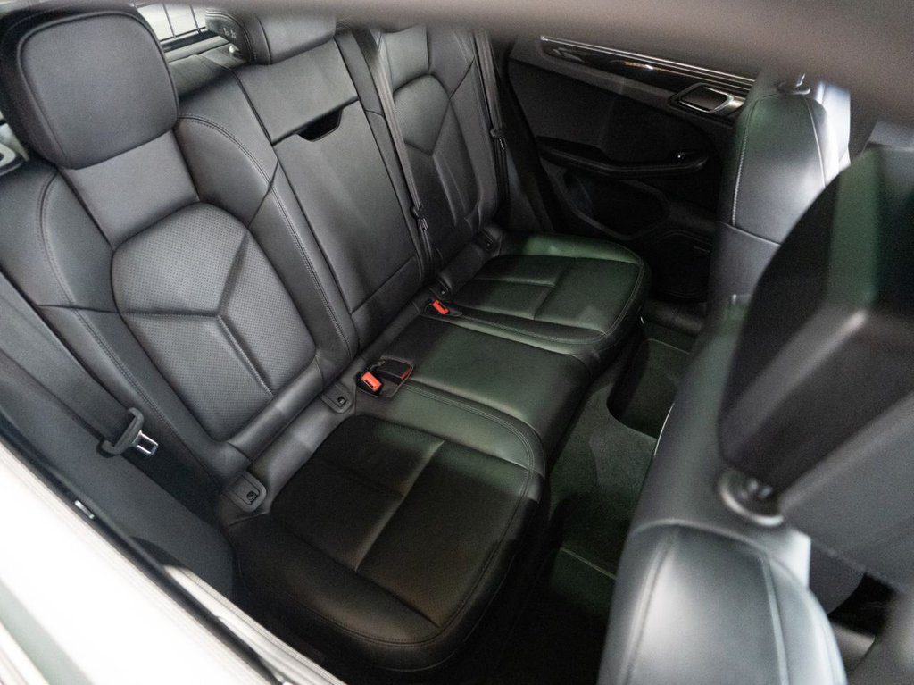 Used Porsche Macan 2018 for sale - 76690737: Photo 44