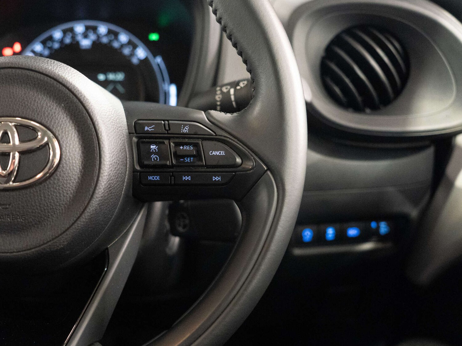 Used Toyota Aygo X 2023 for sale - 77655672: Photo 14