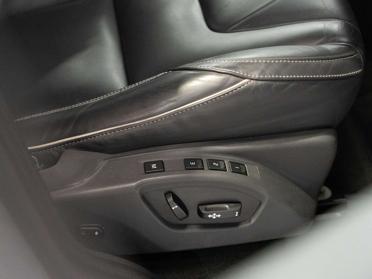 Used Volvo XC60 2017 for sale - 77903090: Photo 27